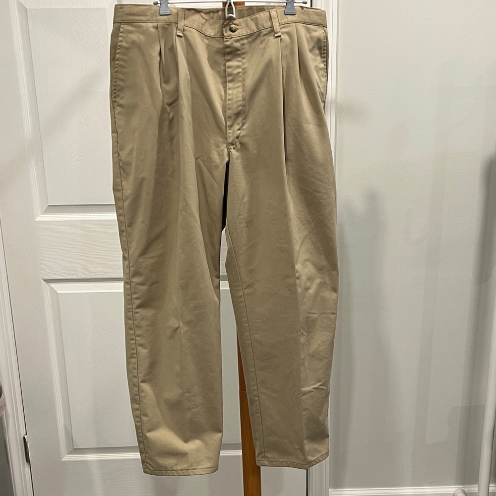 New Rustler Men's Tan Chinos size 40 x 30 never worn
